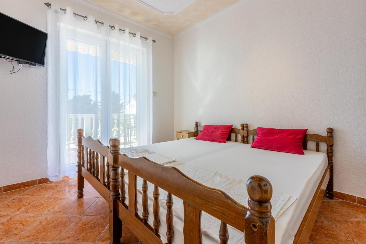 Apartments Pera เซลเซ ภายนอก รูปภาพ