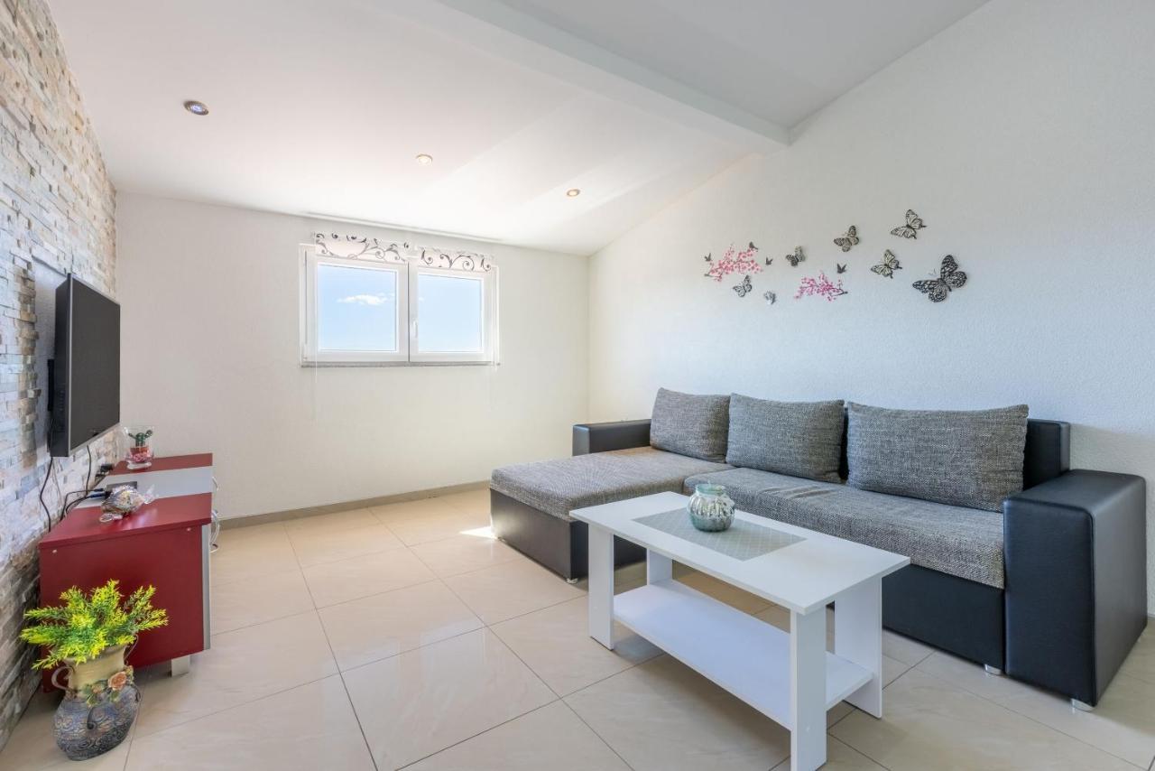 Apartments Pera เซลเซ ภายนอก รูปภาพ